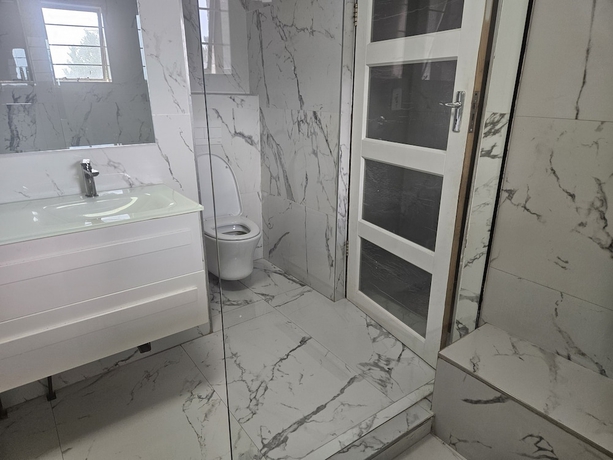 Imagen de la habitación del Hotel Four Seasons Lehae Guest House. Foto 17