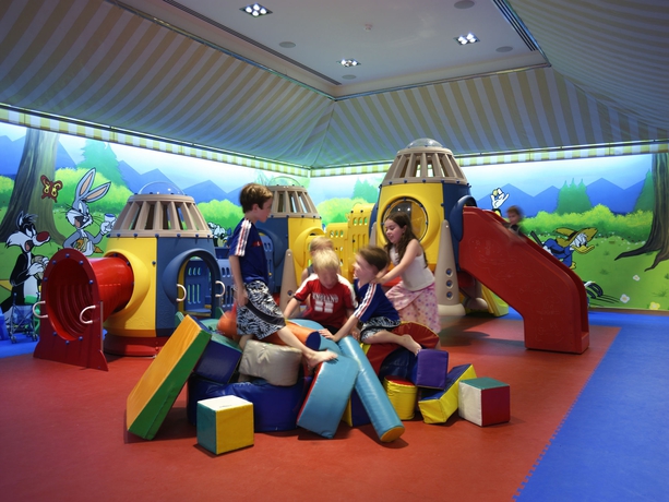 Imagen de los interiores del Hotel Four Seasons, Limasol. Foto 13