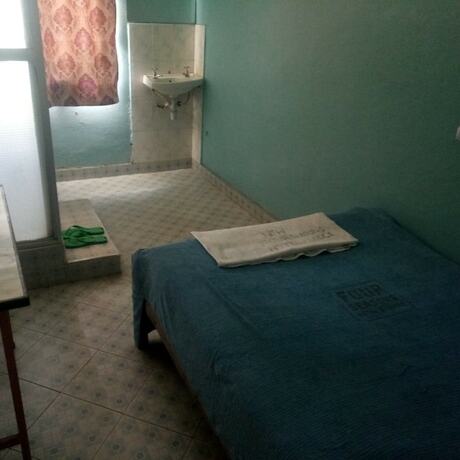 Imagen de la habitación del Hotel Four Seasons Lodge. Foto 13