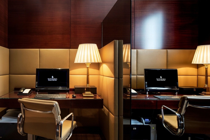 Imagen de la habitación del Hotel Four Seasons London At Park Lane. Foto 13