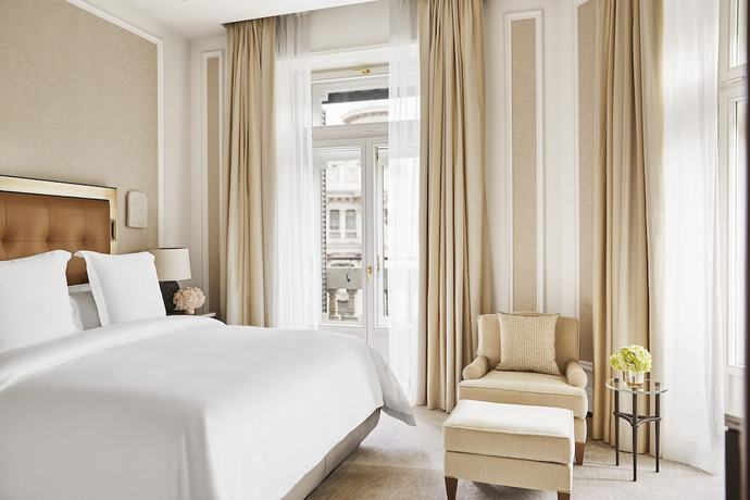 Imagen de la habitación del Hotel Four Seasons Madrid. Foto 6