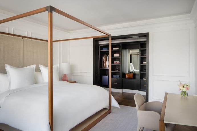 Imagen de la habitación del Hotel Four Seasons Montreal. Foto 15