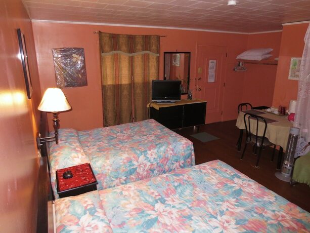 Imagen general del Hotel Four Seasons Motel. Foto 10