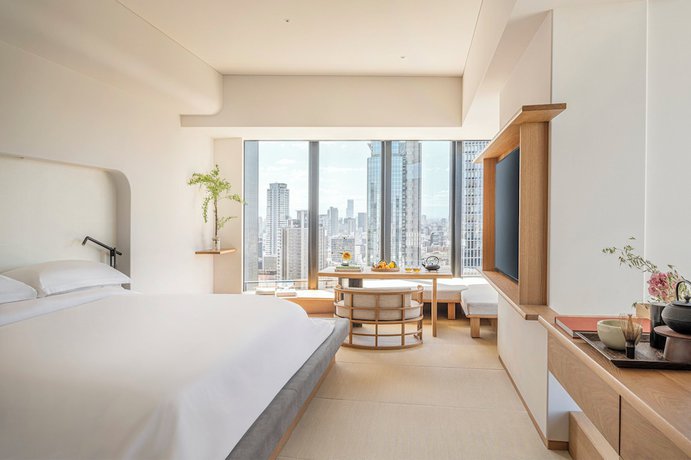 Imagen de la habitación del Hotel Four Seasons Osaka. Foto 5