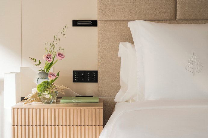 Imagen de la habitación del Hotel Four Seasons Osaka. Foto 12