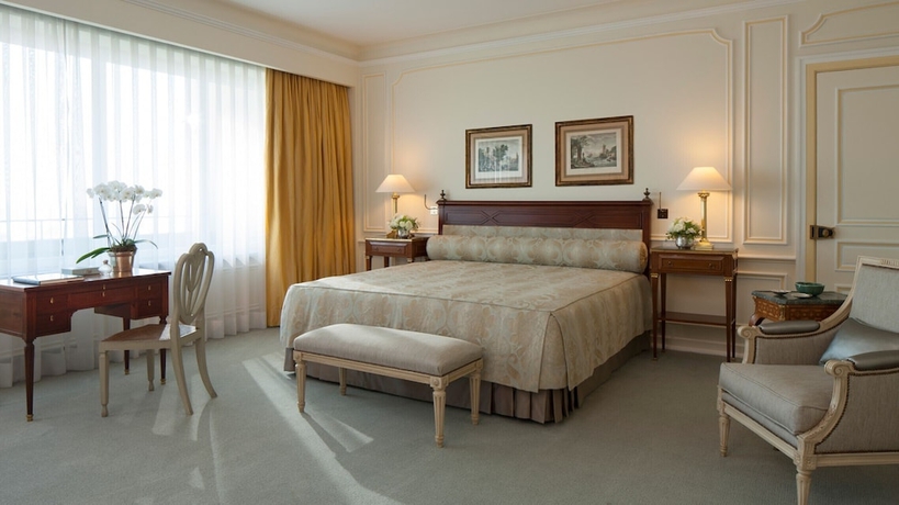 Imagen de la habitación del Hotel Four Seasons Ritz Lisbon. Foto 15