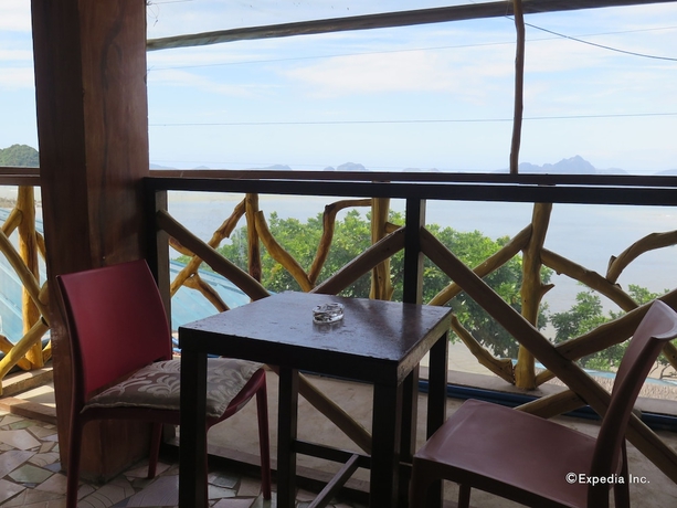 Imagen de la habitación del Hotel Four Seasons Seaview. Foto 14