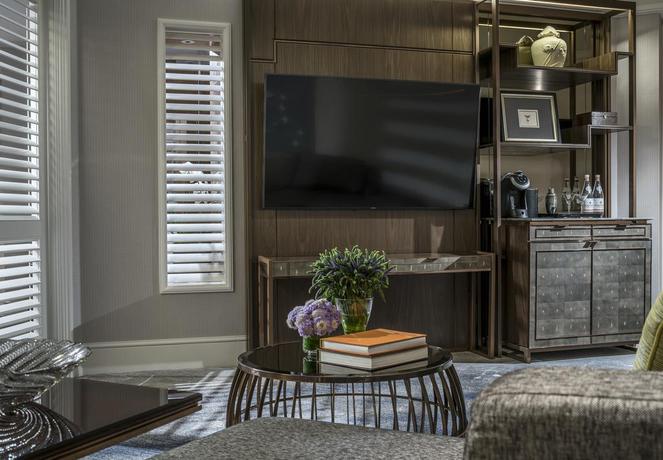 Imagen de la habitación del Hotel Four Seasons Singapore. Foto 4