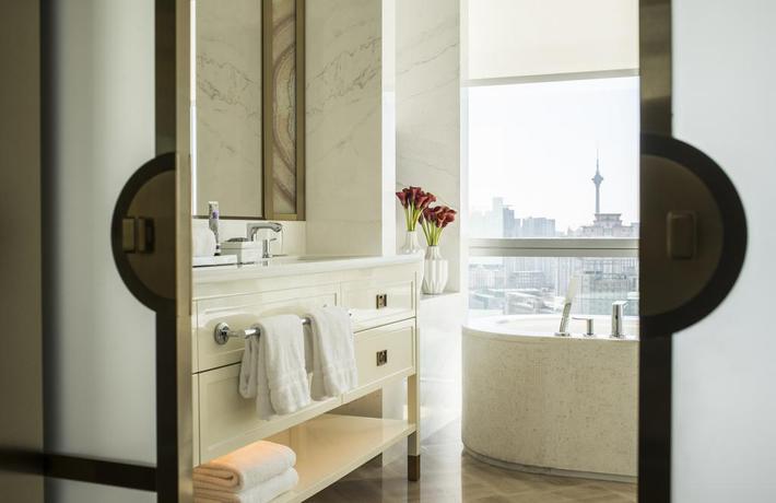 Imagen de la habitación del Hotel Four Seasons Tianjin. Foto 7