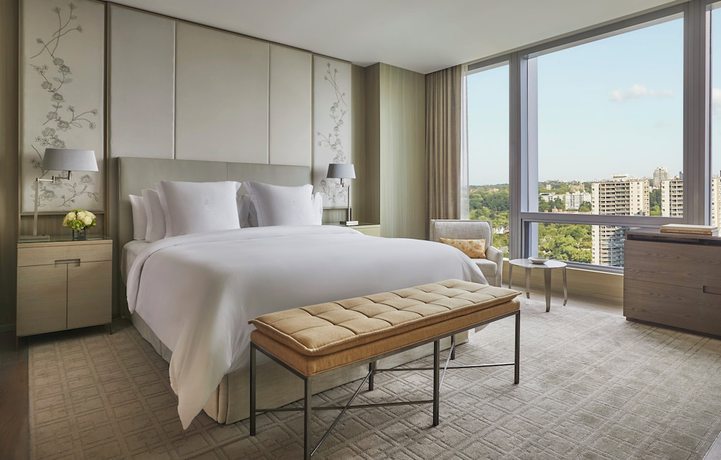 Imagen de la habitación del Hotel Four Seasons Toronto. Foto 11