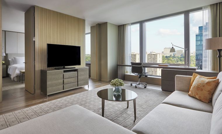 Imagen de la habitación del Hotel Four Seasons Toronto. Foto 13