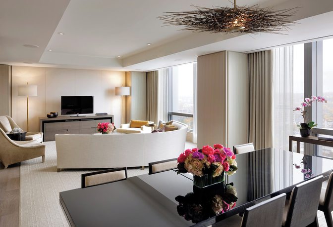 Imagen de la habitación del Hotel Four Seasons Toronto. Foto 15