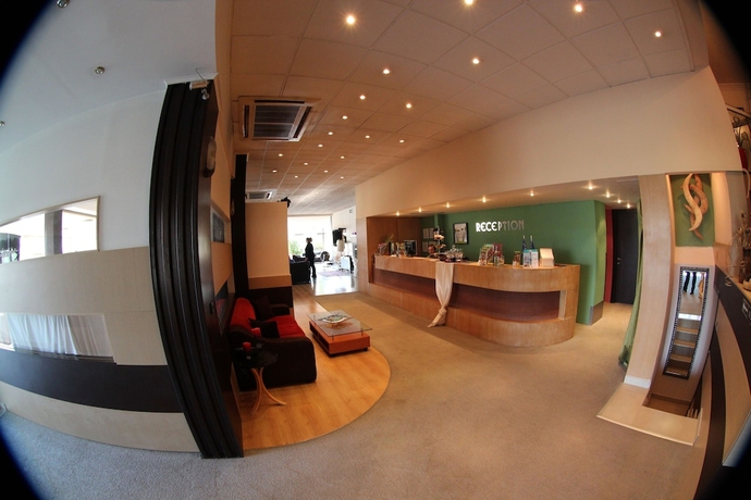 Imagen de los interiores del Hotel Four Seasons, Trilofo. Foto 19