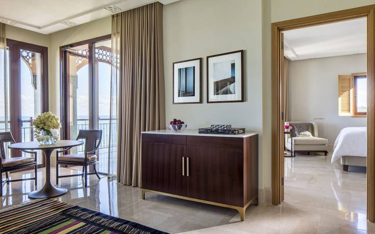 Imagen de la habitación del Hotel Four Seasons Tunis. Foto 8