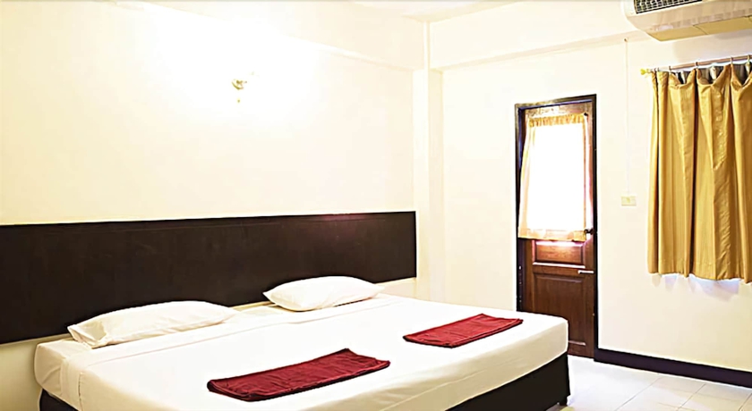 Imagen de la habitación del Hotel Four Sons Village. Foto 7