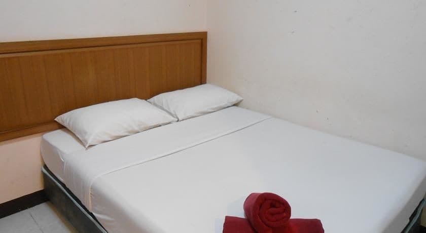 Imagen de la habitación del Hotel Four Sons Village. Foto 10