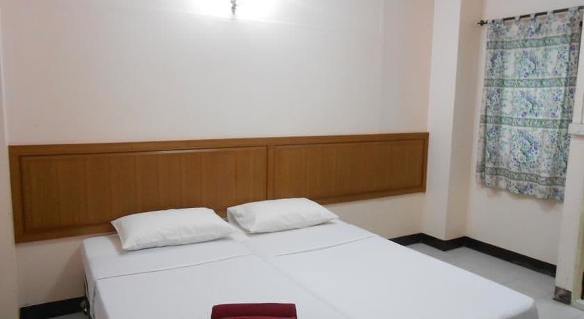 Imagen de la habitación del Hotel Four Sons Village. Foto 11