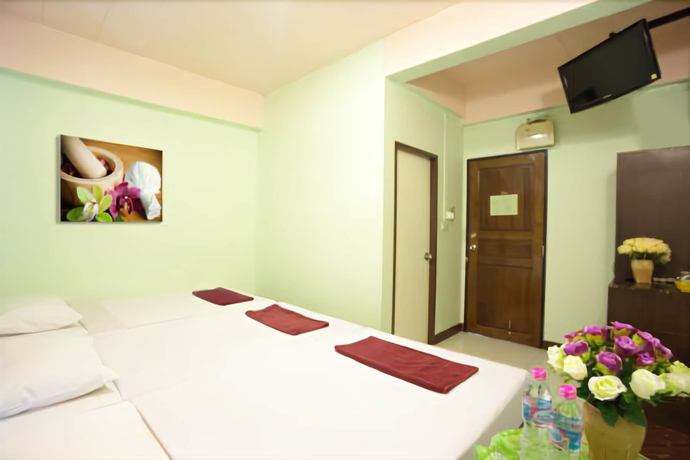 Imagen de la habitación del Hotel Four Sons Village. Foto 13