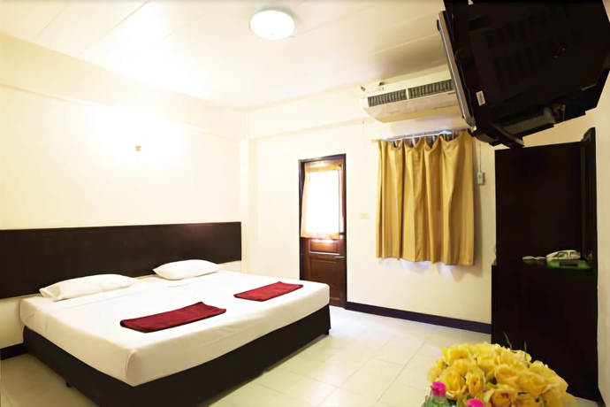 Imagen de la habitación del Hotel Four Sons Village. Foto 14