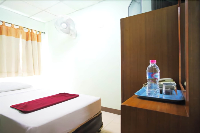 Imagen de la habitación del Hotel Four Sons Village. Foto 15