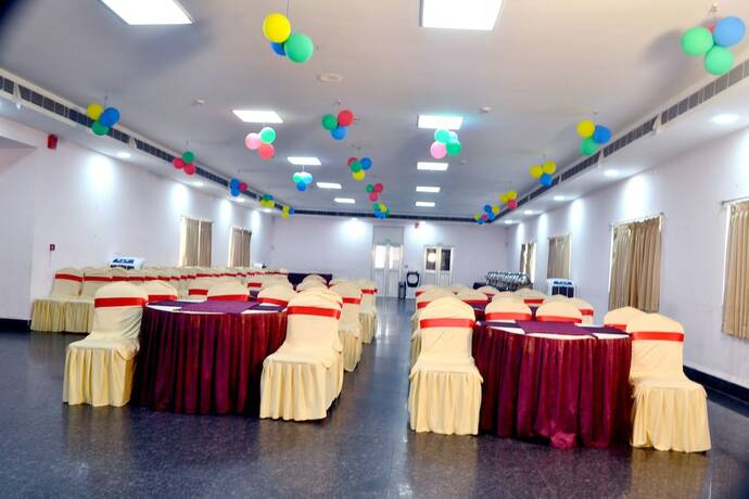 Imagen general del Hotel Four Square Holidayz. Foto 5