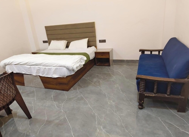 Imagen de la habitación del Hotel Four Star, Agra. Foto 4