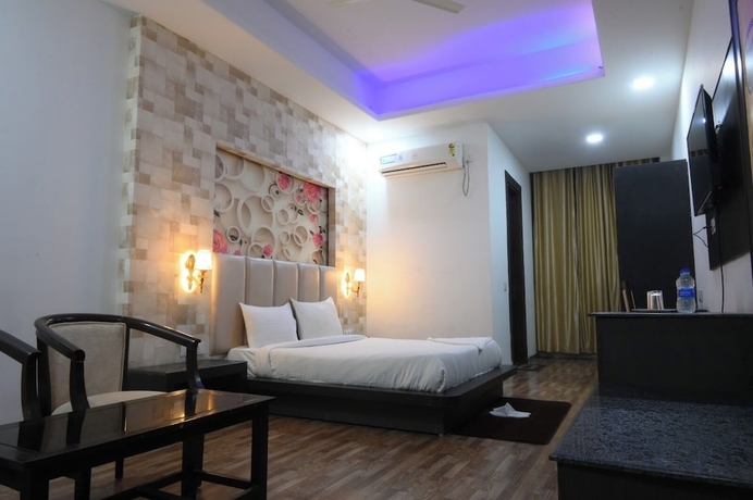 Imagen de la habitación del Hotel Four Star, Agra. Foto 5