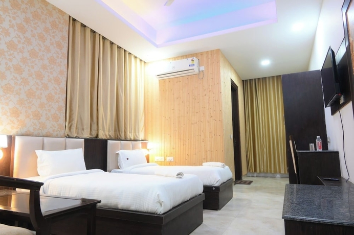 Imagen de la habitación del Hotel Four Star, Agra. Foto 8