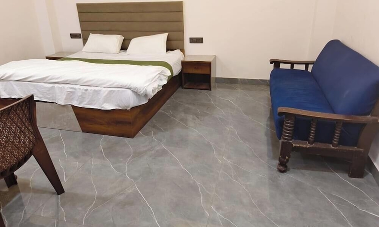 Imagen de la habitación del Hotel Four Star, Agra. Foto 9
