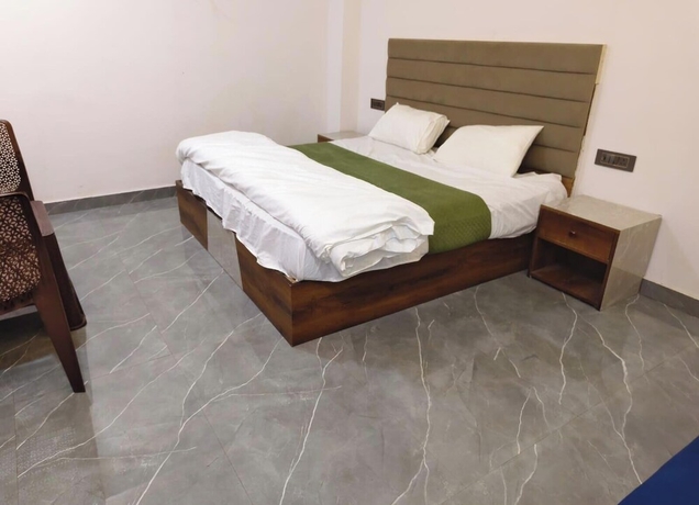 Imagen de la habitación del Hotel Four Star, Agra. Foto 10