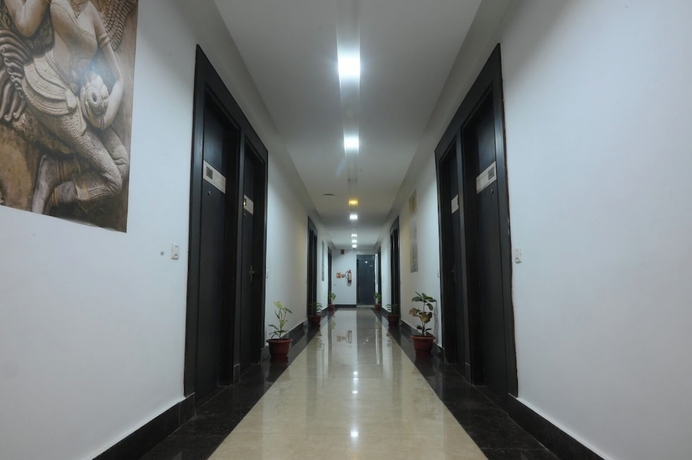 Imagen de los interiores del Hotel Four Star, Agra. Foto 16