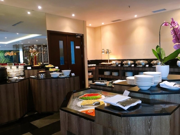 Imagen del bar/restaurante del Hotel Four Star By Trans - Chse Certified. Foto 5