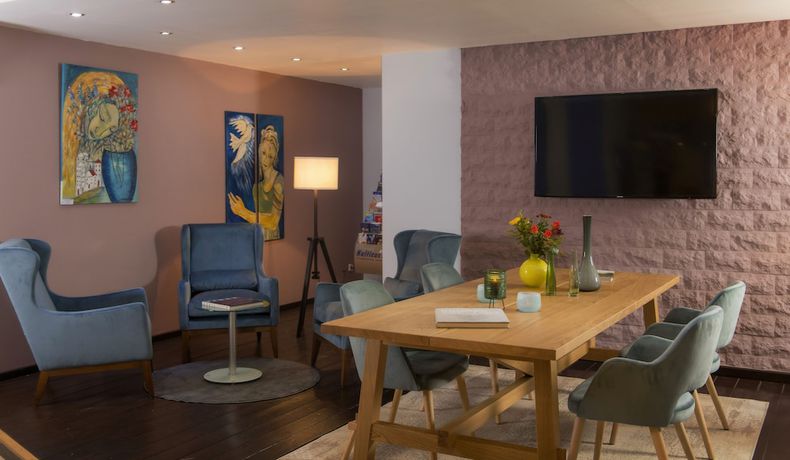 Imagen de los interiores del Hotel Four Stars by City. Foto 16