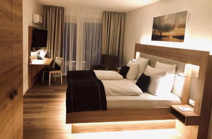 Imagen de la habitación del Hotel Four Stars by City. Foto 4