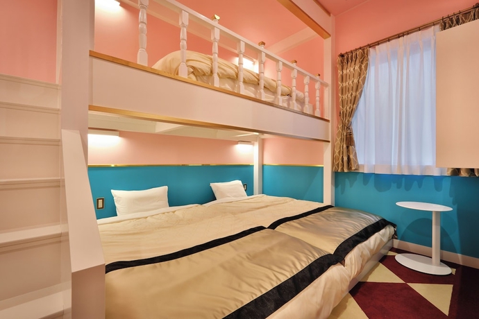 Imagen de la habitación del Hotel Four Stories Maihama Tokyo Bay. Foto 8