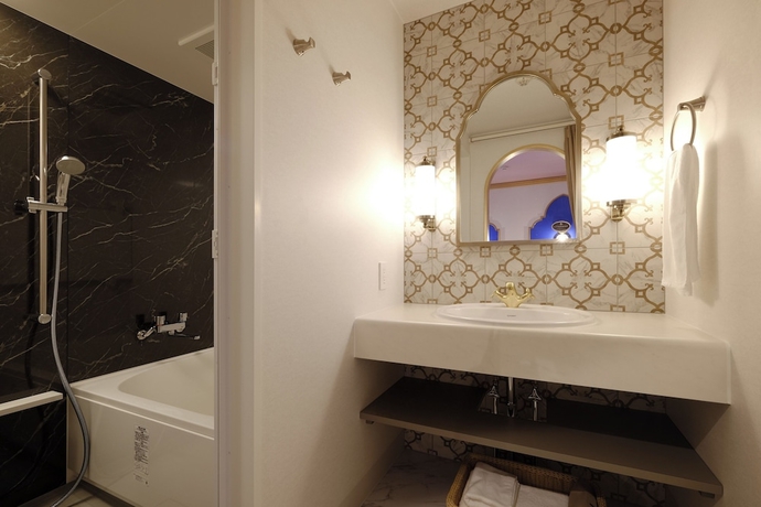 Imagen de la habitación del Hotel Four Stories Maihama Tokyo Bay. Foto 9