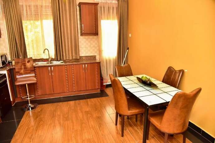 Imagen general del Hotel Four Vins and Apartments. Foto 12