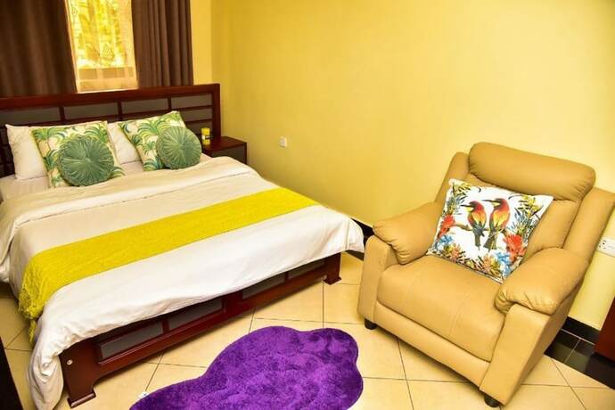 Imagen general del Hotel Four Vins and Apartments. Foto 13