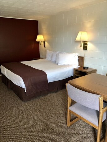 Imagen de la habitación del Hotel Four Winds Motel. Foto 17