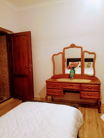 Imagen de la habitación del Hotel Four seasons in Kutaisi. Foto 3