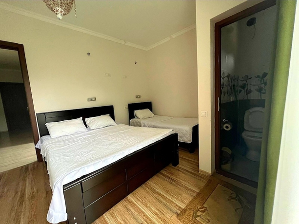 Imagen de la habitación del Hotel Four seasons in Kutaisi. Foto 6