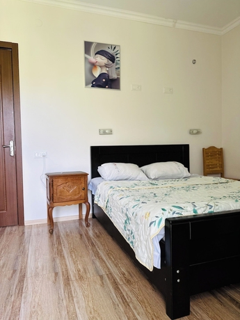 Imagen de la habitación del Hotel Four seasons in Kutaisi. Foto 9