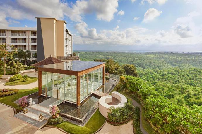 Imagen de los exteriores del Hotel Fourpoints By Sheraton Bali Ungasan ( Formerly Ungasan Bay View Hotel and Convention Bali ). Foto 9