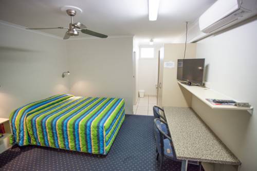 Imagen de la habitación del Hotel Fourth Ave Motor Inn. Foto 3