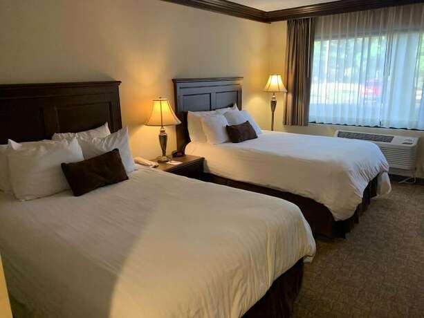 Imagen general del Hotel Fourwinds Lakeside Inn And Marina. Foto 13