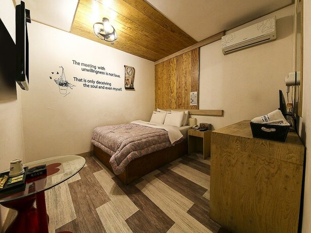 Imagen de la habitación del Hotel Fox Avenue Hotel. Foto 13