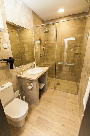 Imagen general del Hotel Fox, Barnaul. Foto 7