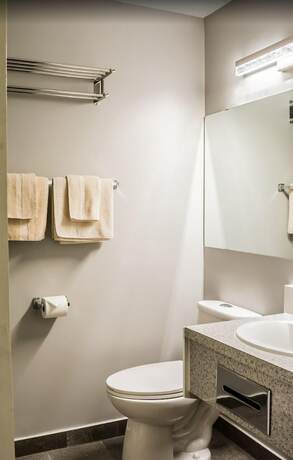 Imagen de la habitación del Hotel Fox Creek Inn. Foto 16