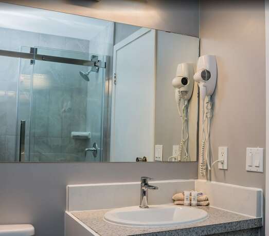 Imagen de la habitación del Hotel Fox Creek Inn. Foto 19