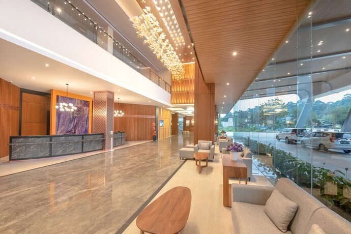 Imagen general del Hotel Fox Harris And Convention Banjarnegara. Foto 5